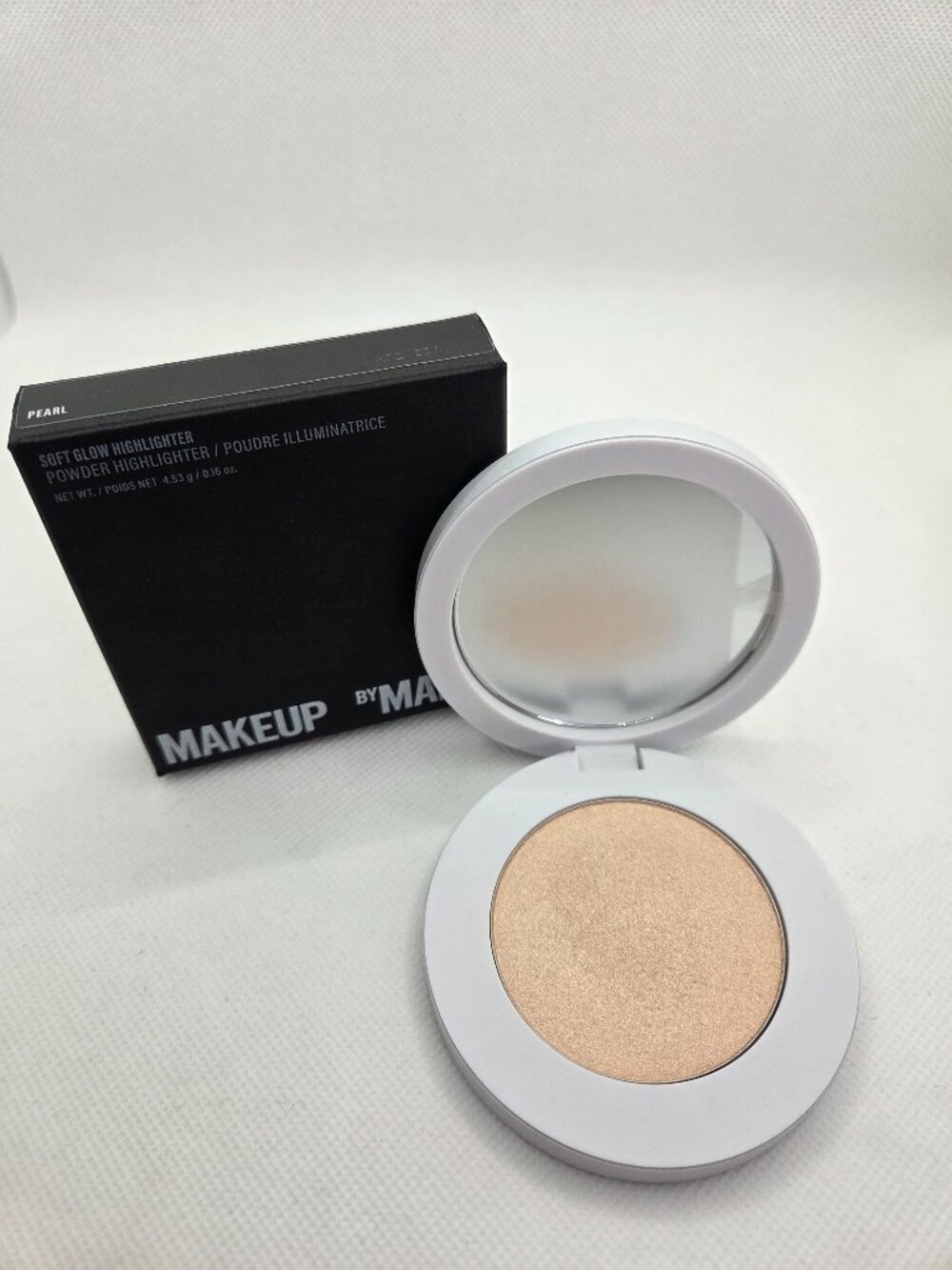 Makeup by Mario Soft Glow Highlighter – Shade: Pearl – NEW